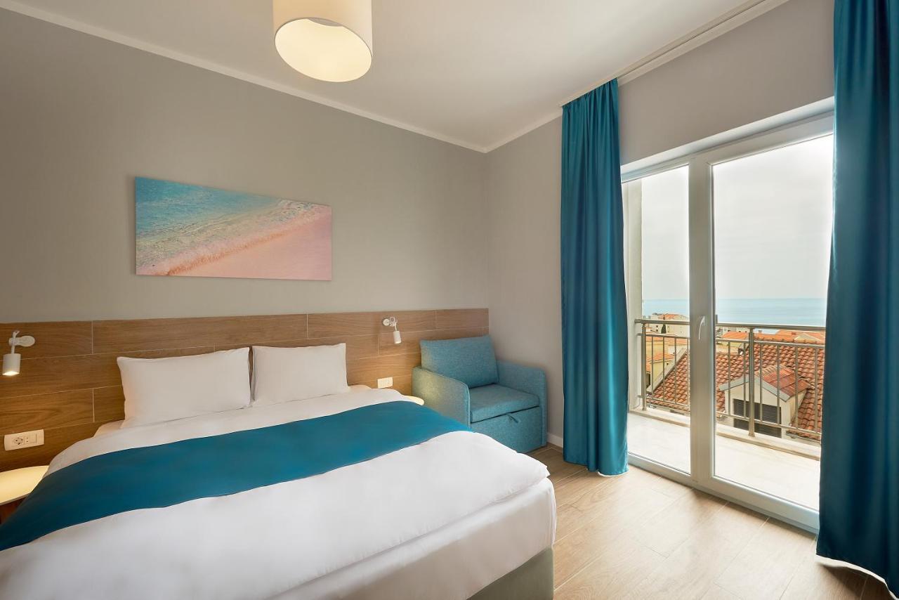 Garni Hotel Larimar Budva Exterior foto