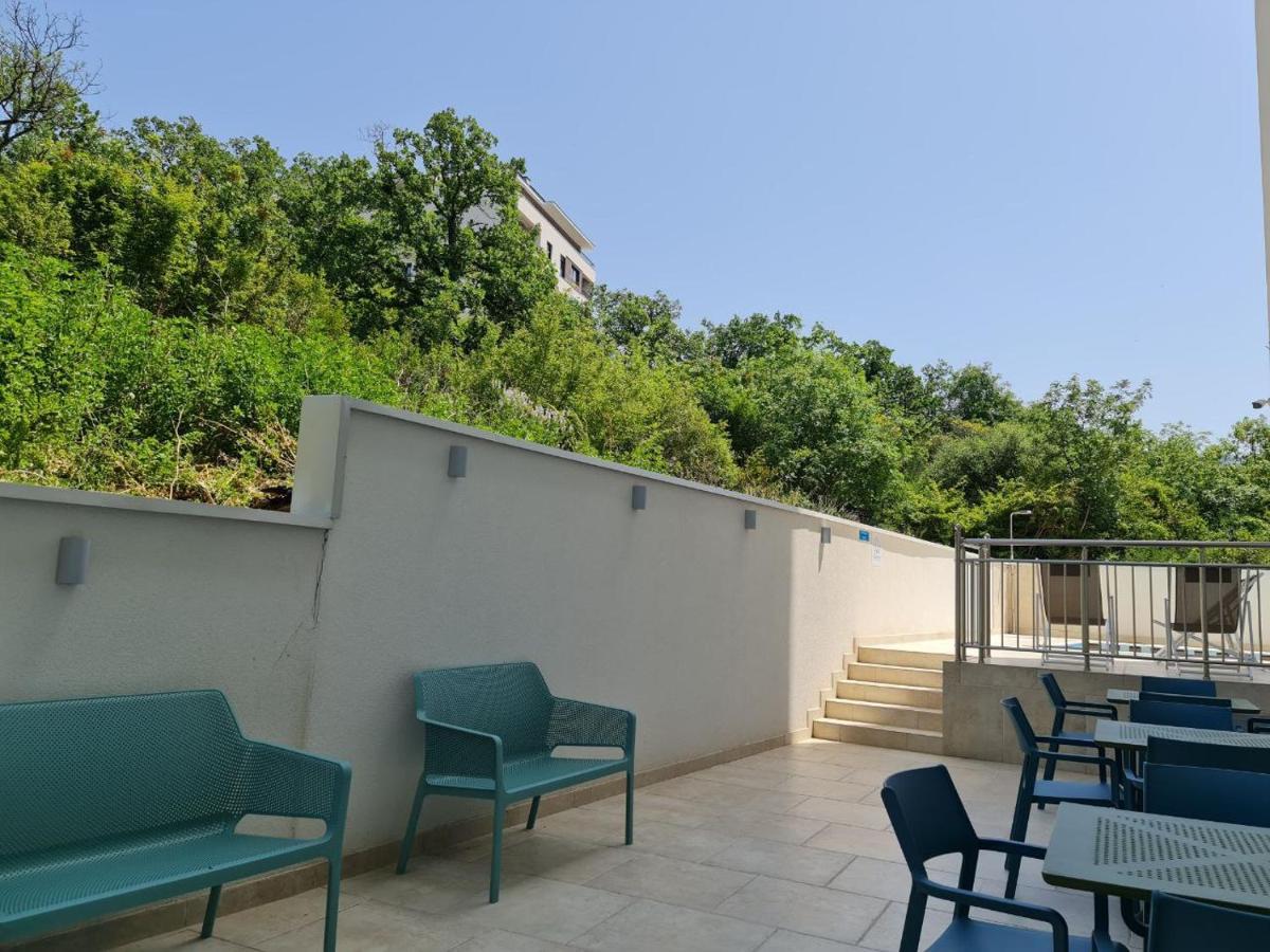 Garni Hotel Larimar Budva Exterior foto